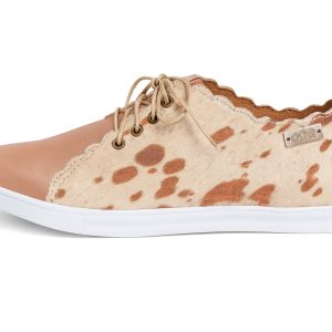 Elizabeth Nguni & Champagne